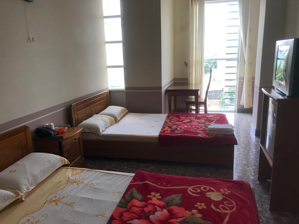 Kim Hoan Ngoc Hotel Plây Ku Exterior foto